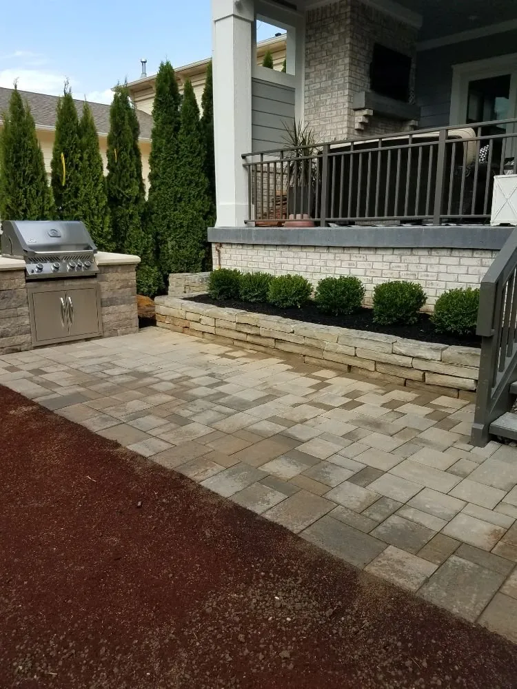 Custom landscaping services experts serving Indianapolis, IN - Pinky's Landscape Services