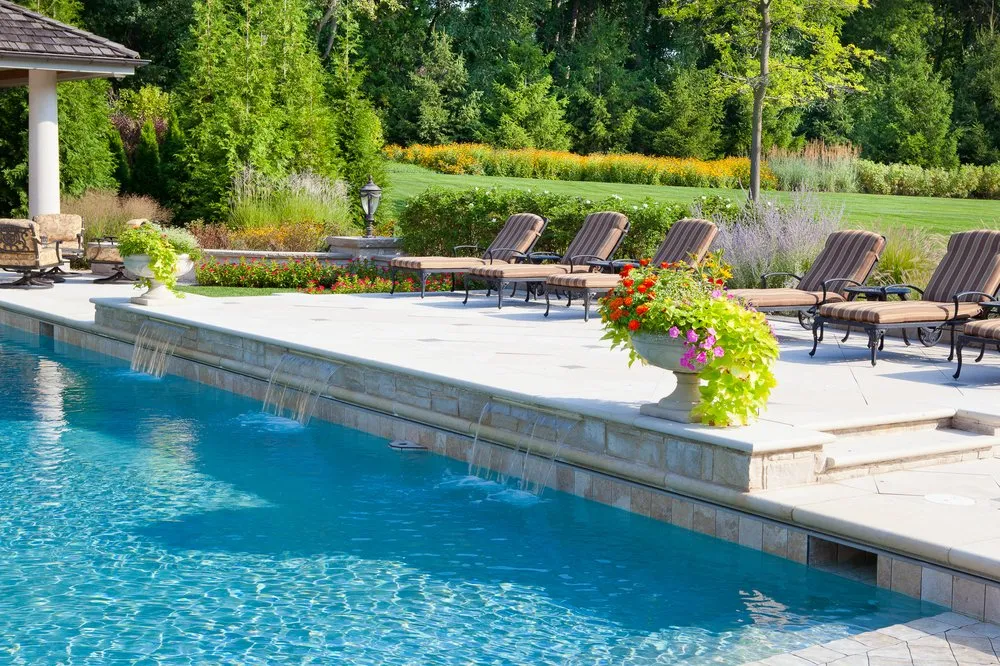 Professional outdoor landscaping experts serving Woodstock, IL - Pinnacle Land Creations Inc