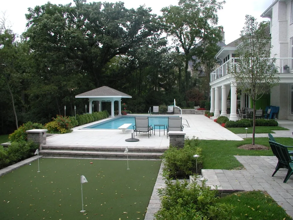 Reliable yard maintenance in Woodstock, IL by Pinnacle Land Creations Inc