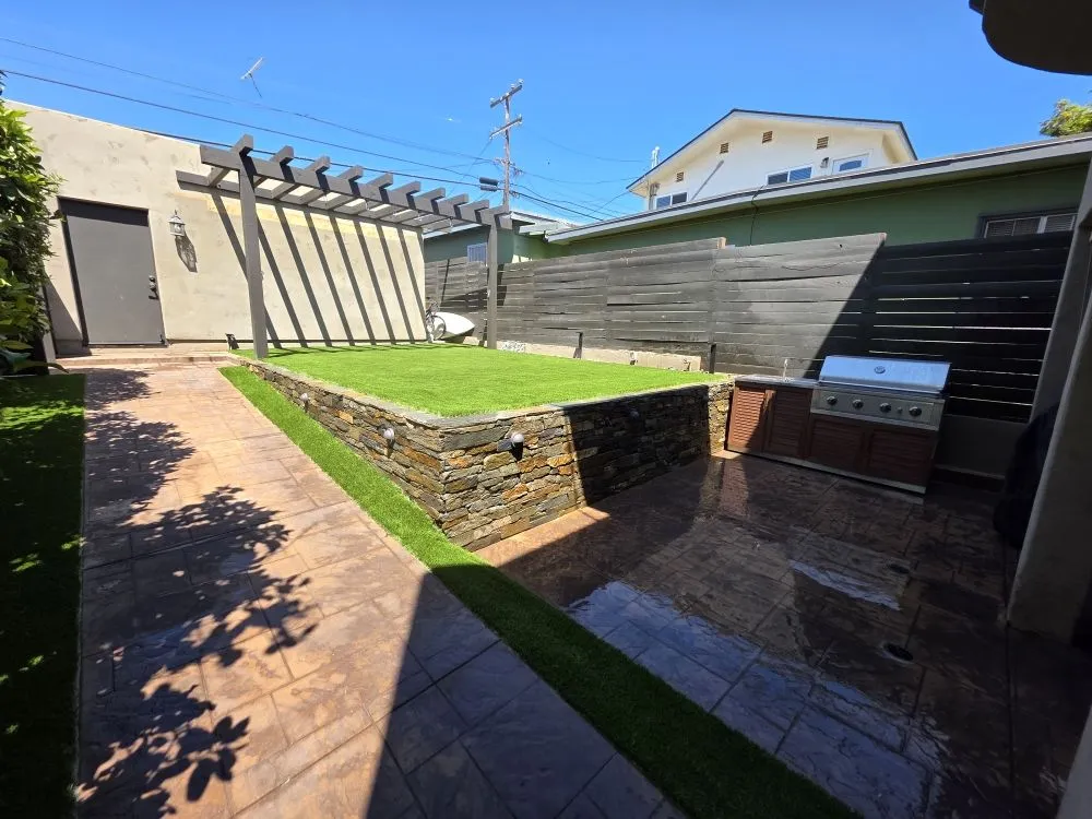 Custom yard cleanup service for beautiful yards across Valley Center, CA - Pinnacle Point Builders