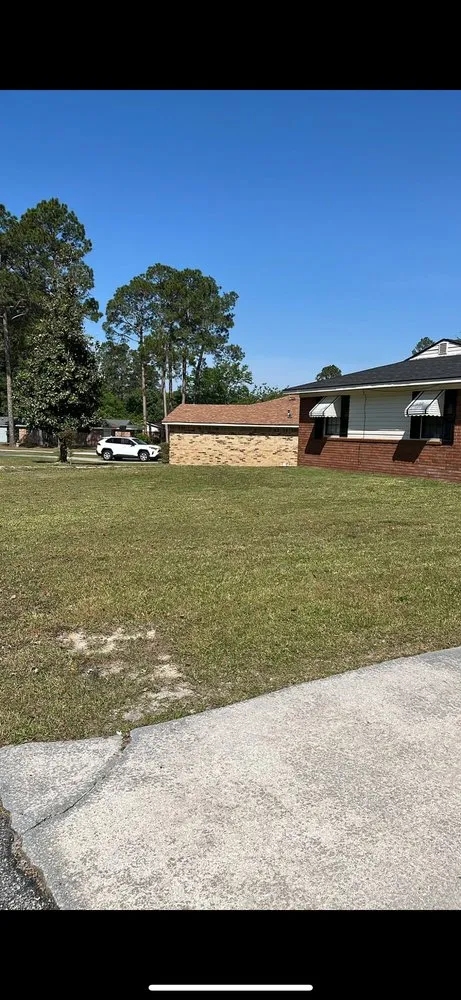 Top-rated lawn mowing service in Hephzibah, GA by Pinnacle Pressure Washing and Lawn Care