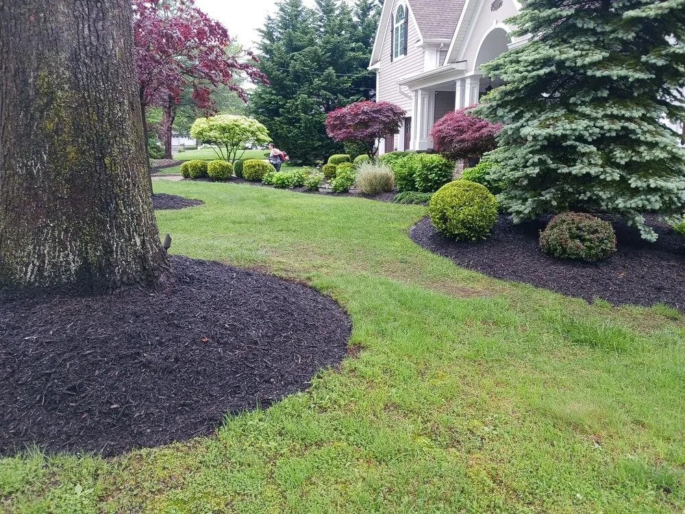 Custom garden landscaping experts serving East Windsor, NJ - Pinney Landscaping