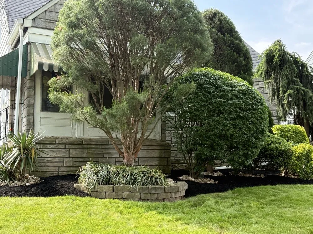 Trusted lawn mowing service in East Windsor, NJ - Pinney Landscaping