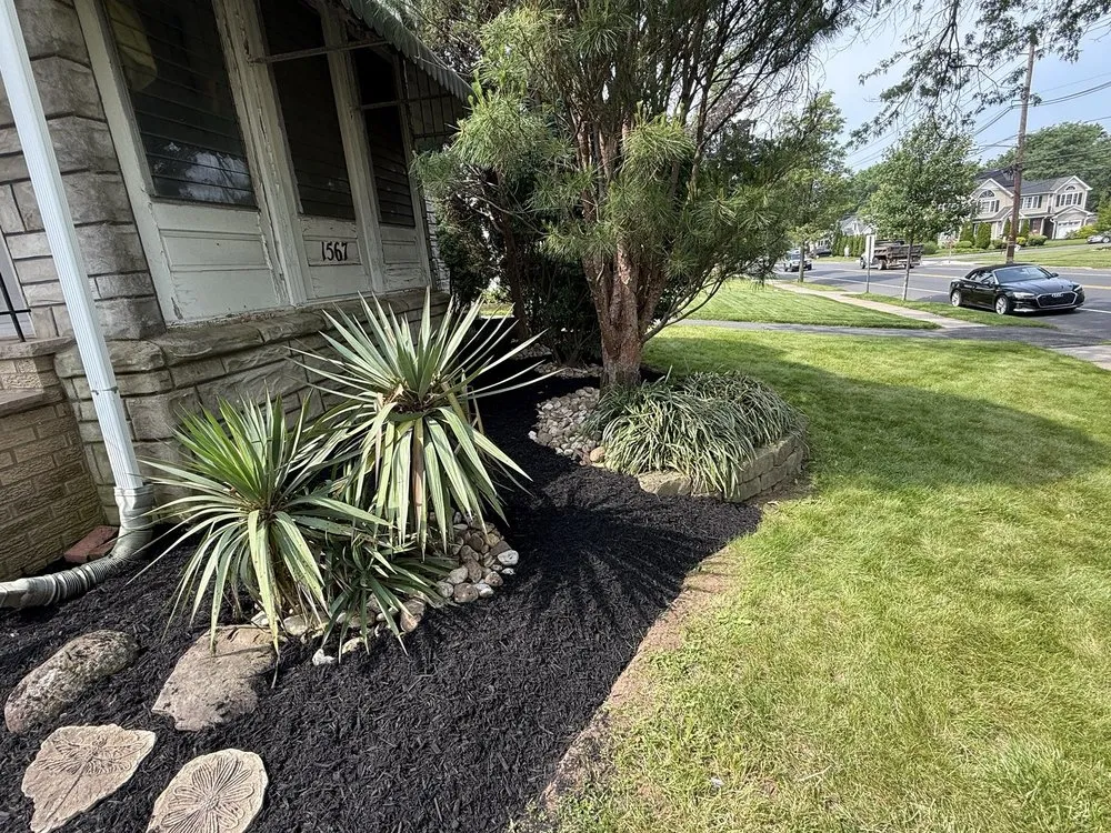 Top-rated yard maintenance for outdoor upgrades across East Windsor, NJ - Pinney Landscaping