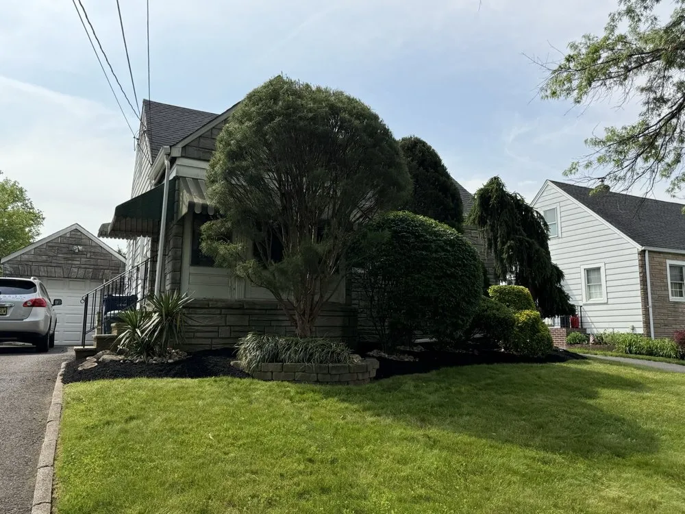 Affordable residential landscaping in East Windsor, NJ by Pinney Landscaping