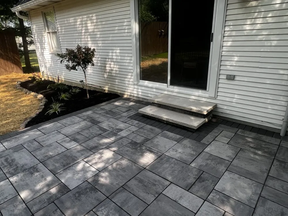 Reliable yard cleanup service in Akron, OH by Pino's Landscaping