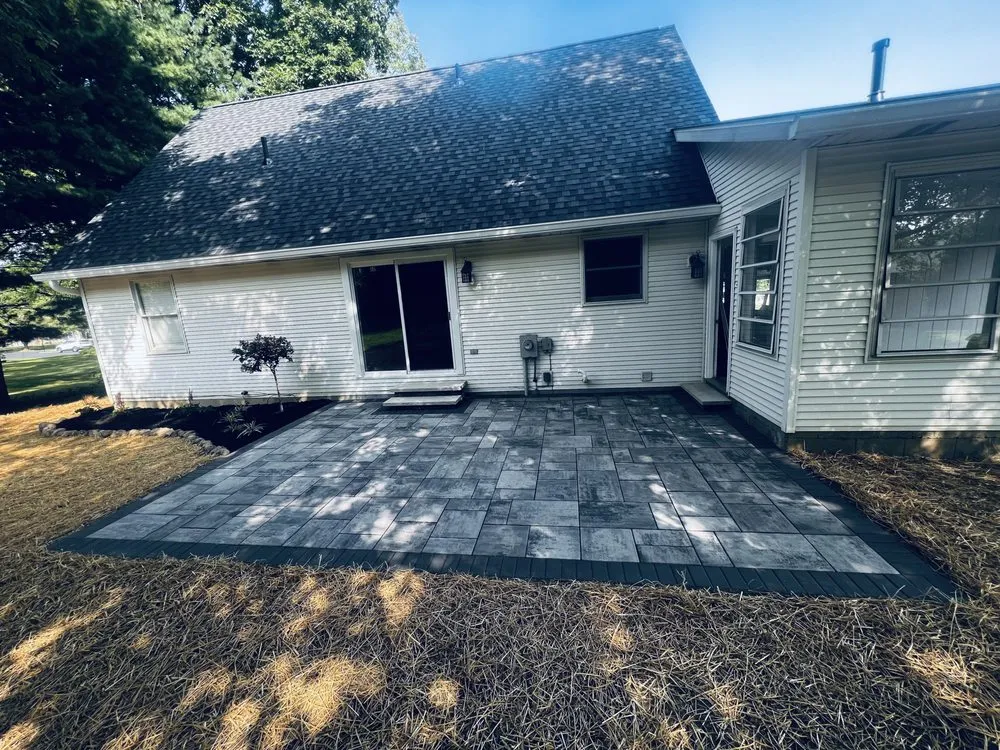 Trusted lawn care service experts serving Akron, OH - Pino's Landscaping