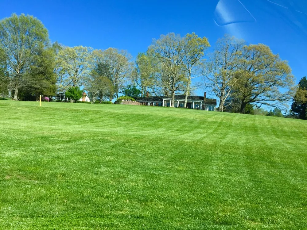 Custom landscaping services experts serving Bethpage, TN - Pioneer Lawn Care