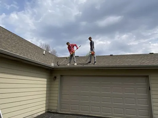 Piper Boyz Helping Hands Logo