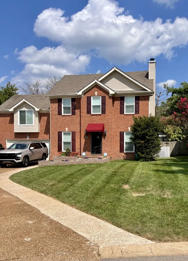 Local garden landscaping for beautiful yards across Nashville, TN - Pippin Lawns