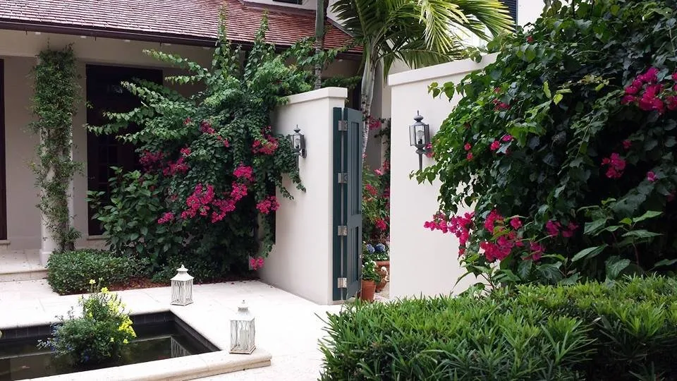 Custom lawn mowing service in Vero Beach, FL - Pirate Pest Control LLC