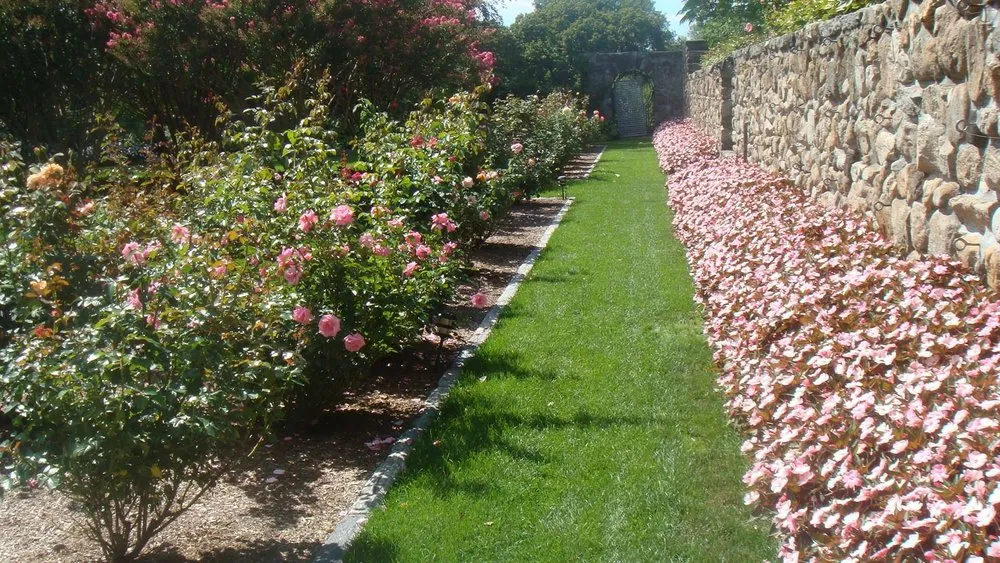 Reliable landscape design with custom design in Greenwich, CT by Pisano Landscaping