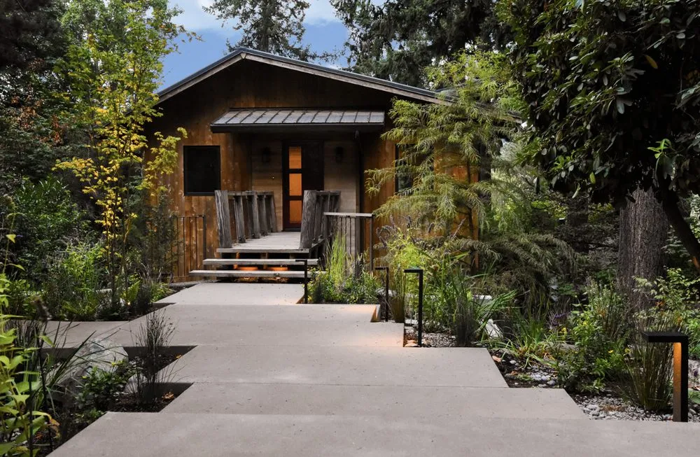 Affordable landscape installation experts serving Portland, OR - Pistils Landscape Design