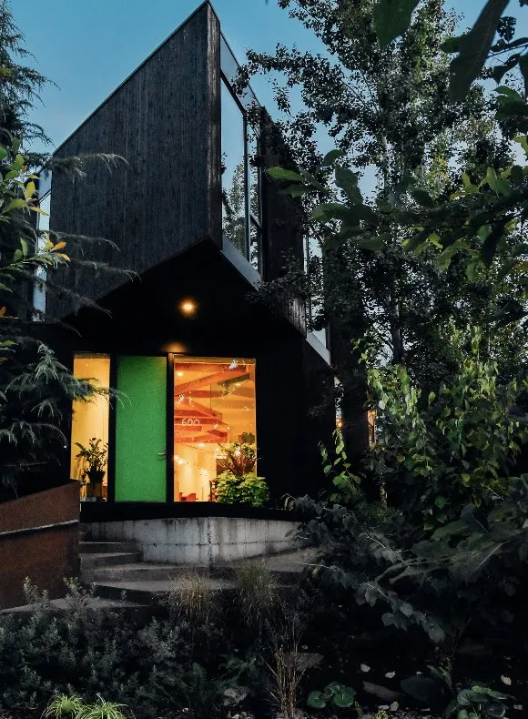 Custom yard maintenance for beautiful yards across Portland, OR - Pistils Landscape Design