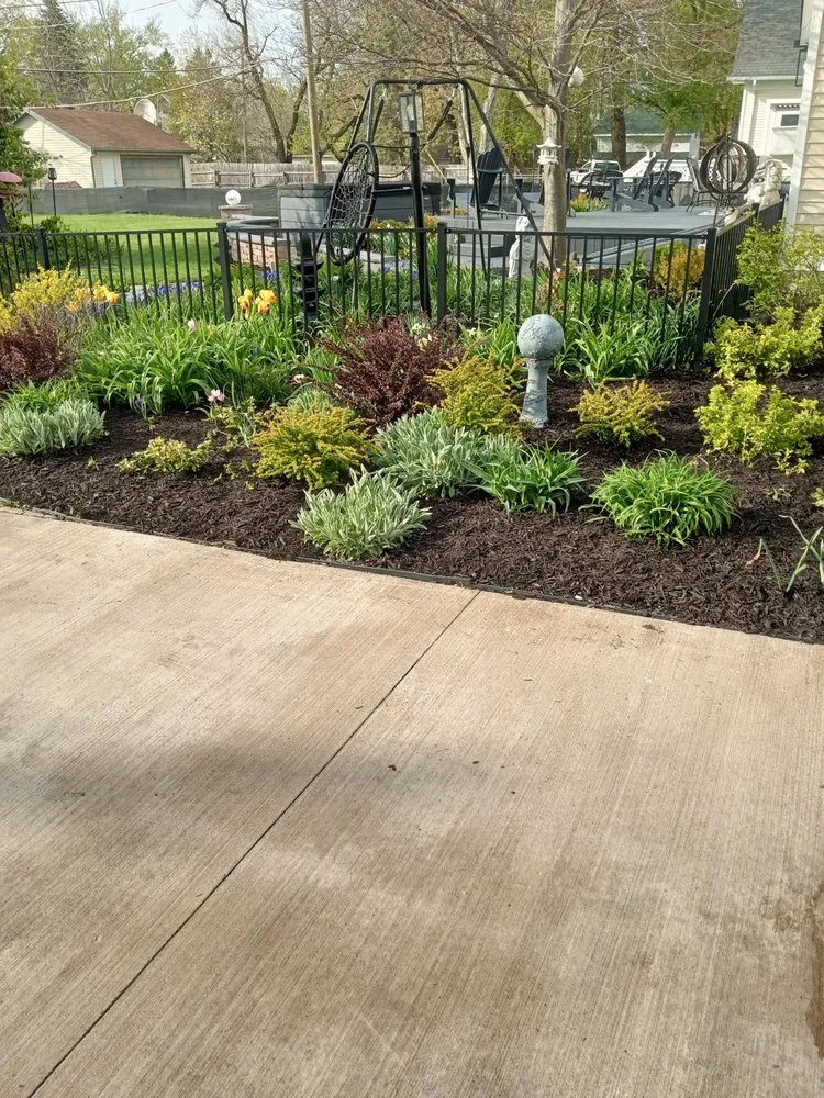 Trusted garden landscaping experts serving Monroe, MI - Pitt Sub Contracting