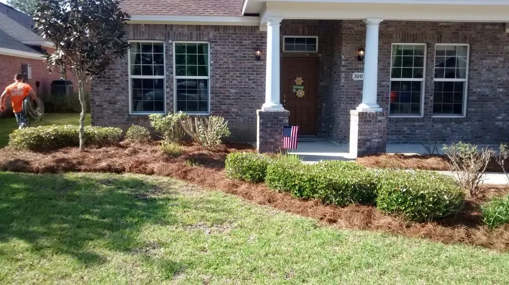 Local yard maintenance in Lynn Haven, FL - Pitts Lawn Service