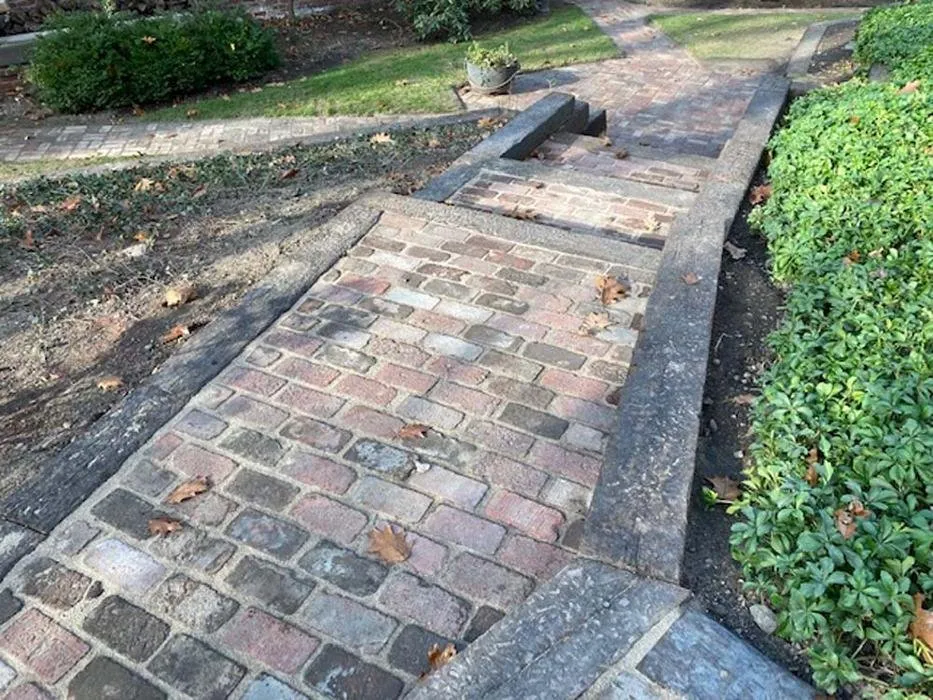 Top-rated garden landscaping experts serving West Mifflin, PA - Pittsburgh Retaining Wall & Landscape