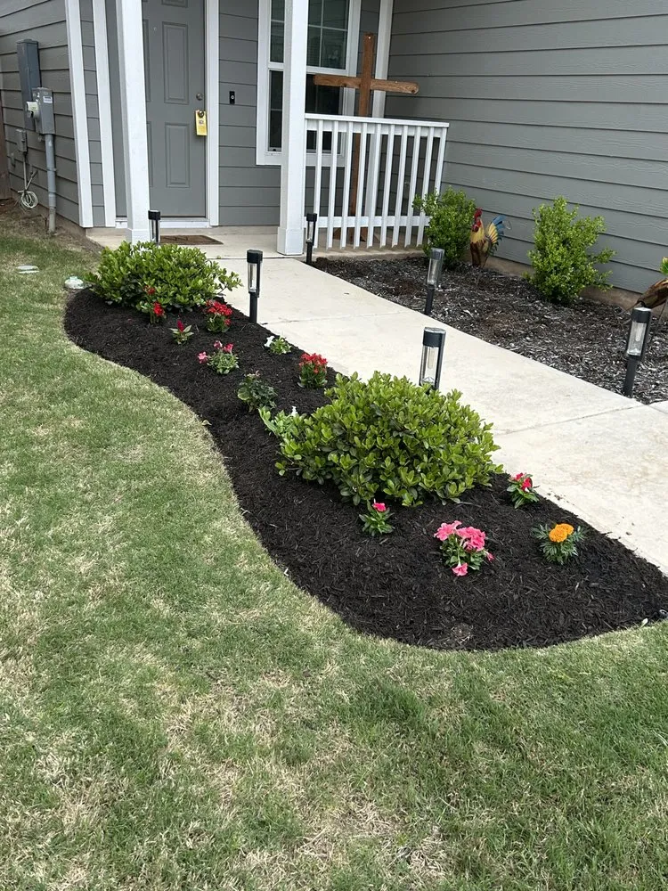Professional garden landscaping experts serving Bastrop, TX - Pizano Landscape