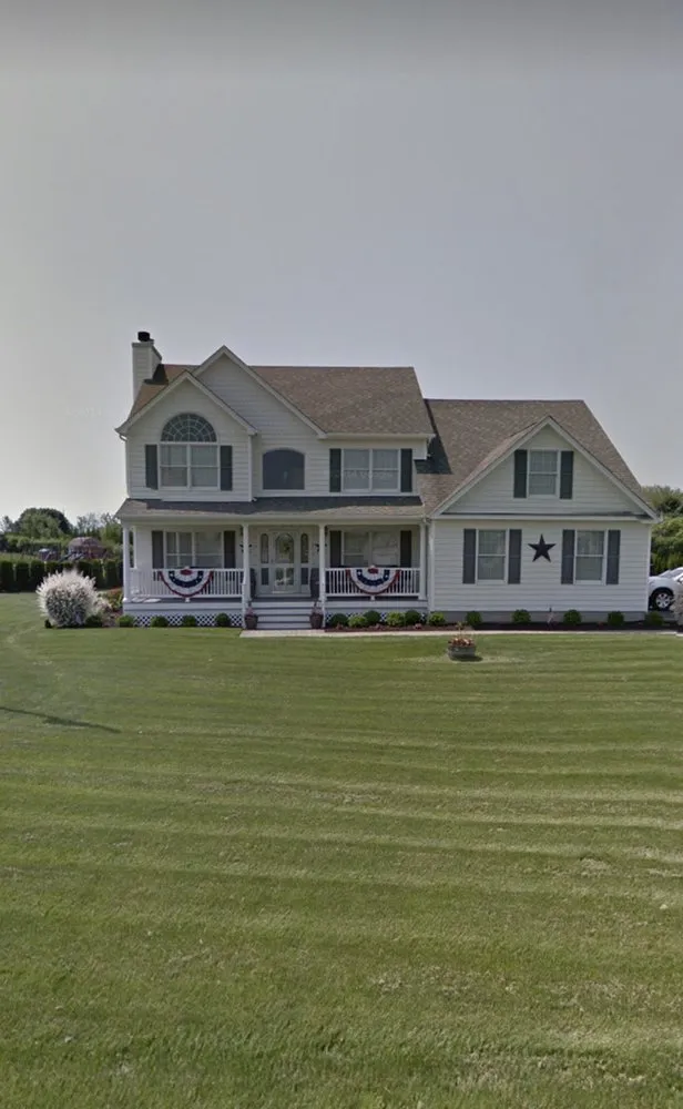 Affordable outdoor landscaping experts serving Calverton, NY - P&J Landscaping