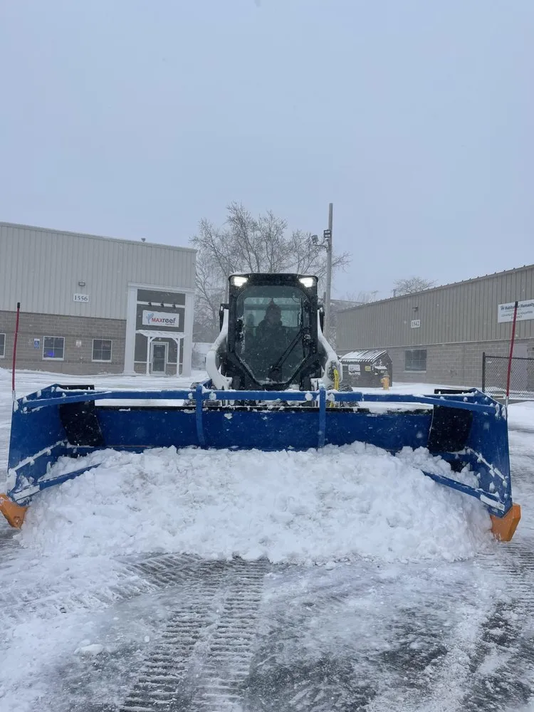 Custom lawn care service in Bridgeport, CT - PJ's Landscape & Design