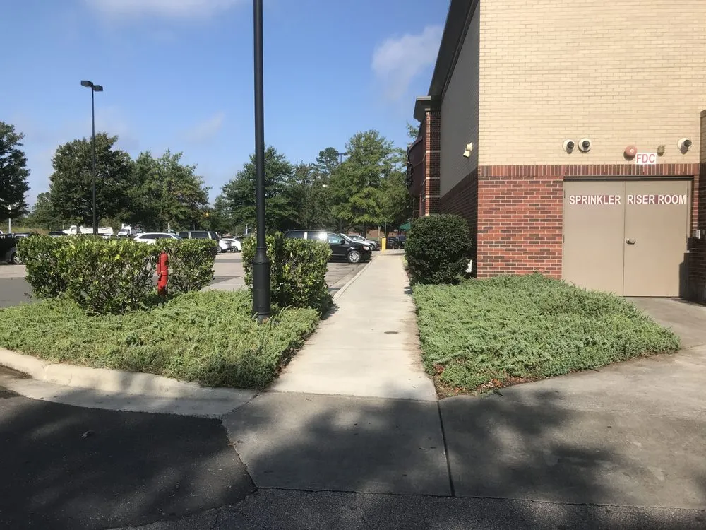 Trusted outdoor landscaping experts serving Selma, NC - Pjs Lawn Care