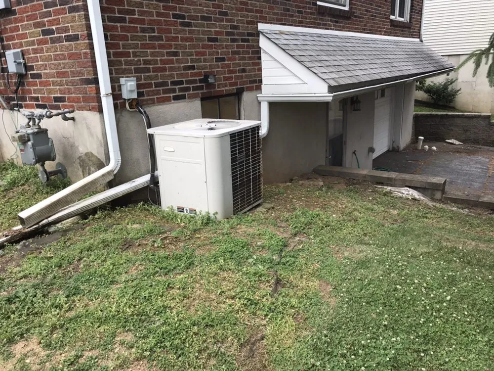 Professional landscaping services experts serving Allentown, PA - PJ'S Lawn Service