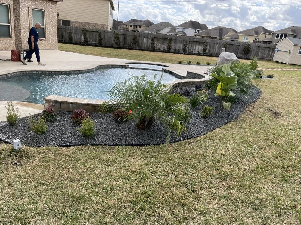 Affordable yard cleanup service in Richmond, TX by PJ's Patios & Landscaping