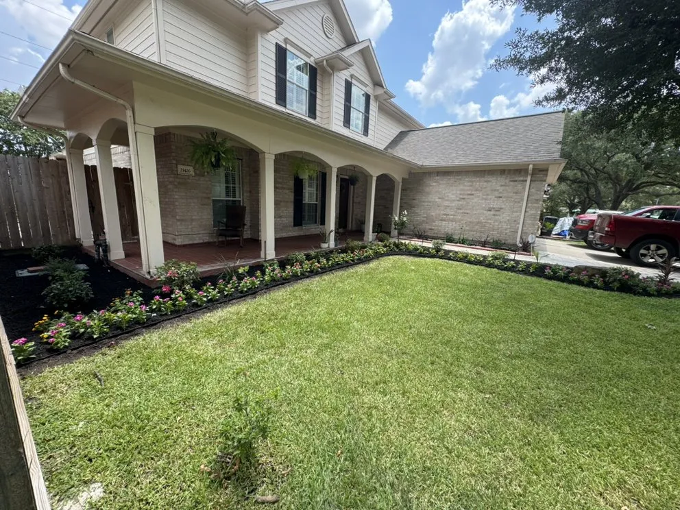 Reliable garden landscaping for outdoor upgrades in Houston, TX by PL Landscapes