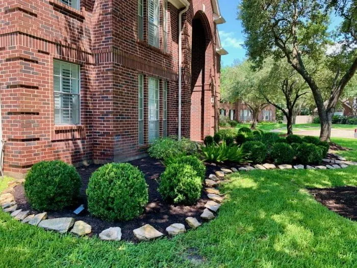 Reliable lawn care service for beautiful yards in Houston, TX by PL Landscapes