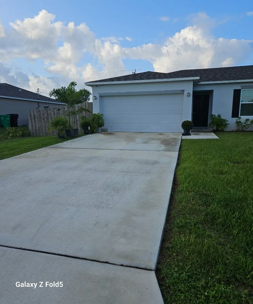 Custom yard maintenance for beautiful yards in Port Saint Lucie, FL by P&L LANDSCAPING SERVICES