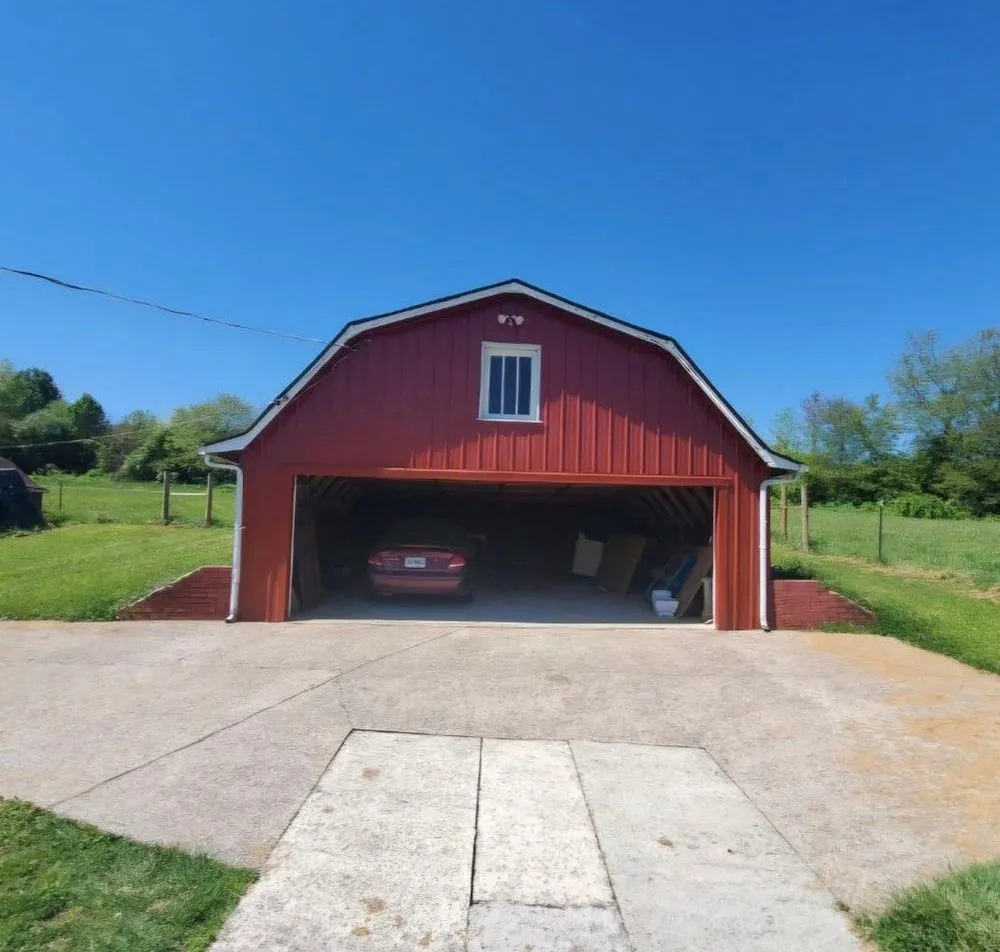 Reliable yard cleanup service experts serving Church Hill, TN - P&L Property Group