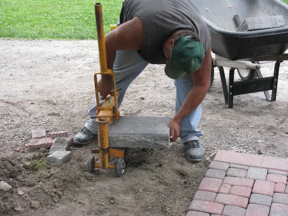 Custom yard maintenance in North Tonawanda, NY by PL Services