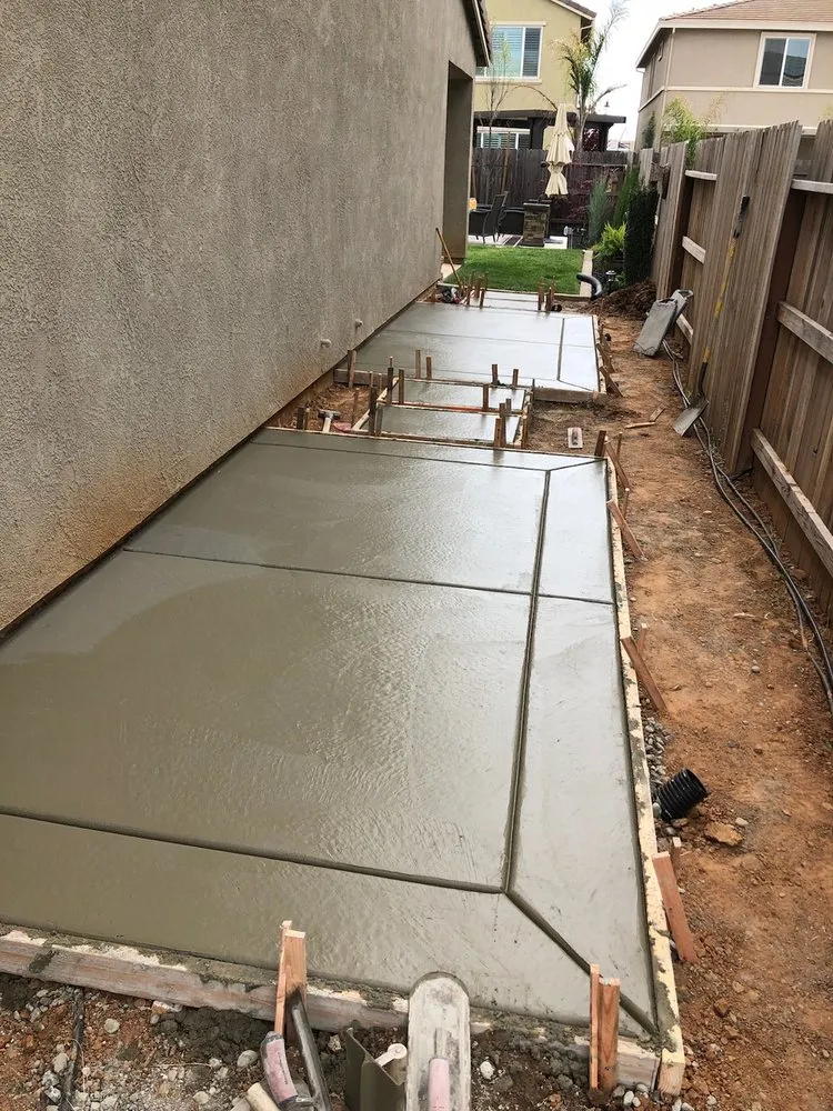 Trusted yard cleanup service for beautiful yards across Roseville, CA - Placer Valley Landscaping and Maintenance