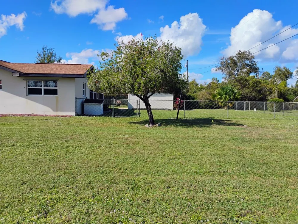 Custom lawn mowing service near you across Lake Placid, FL - Placid Lakes Lawn Care