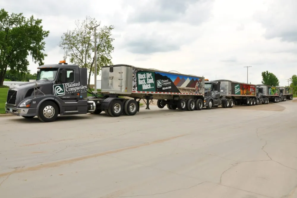 Custom garden landscaping experts serving Elk River, MN - Plaisted Companies