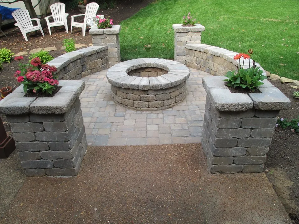 Professional outdoor landscaping for homes in Knoxville, TN by Plan-It Green Landscapes