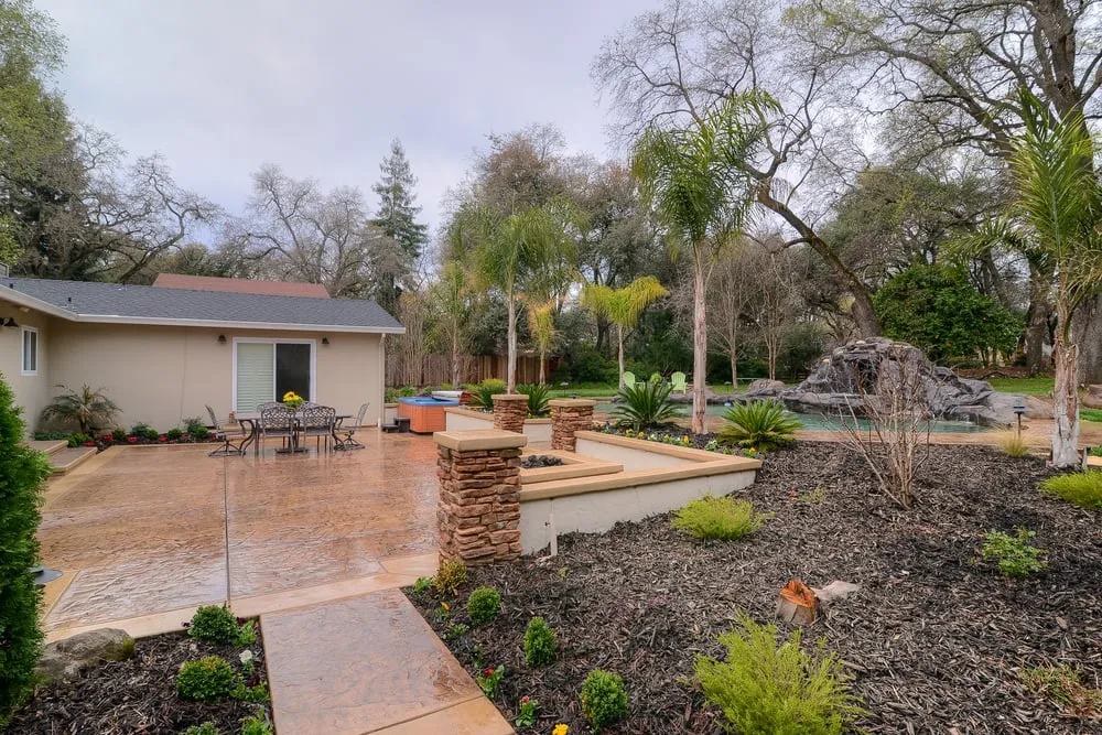 Custom yard cleanup service in Sacramento, CA - Plan It Landscapes