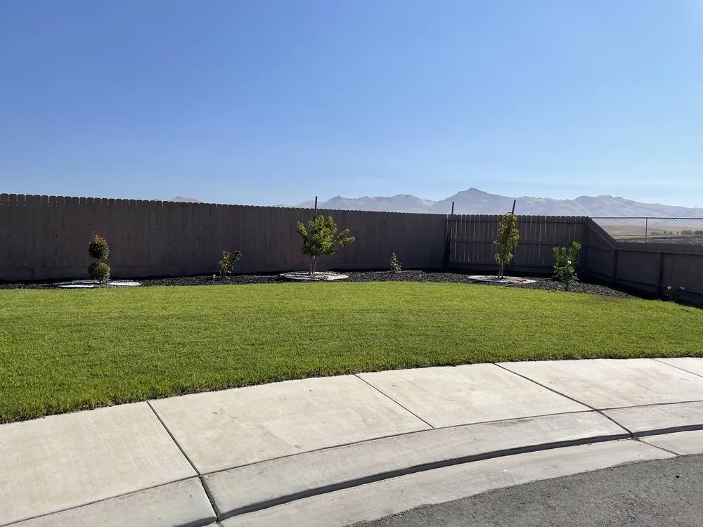 Custom garden landscaping near you in Salinas, CA by Planet Earth Garden Services