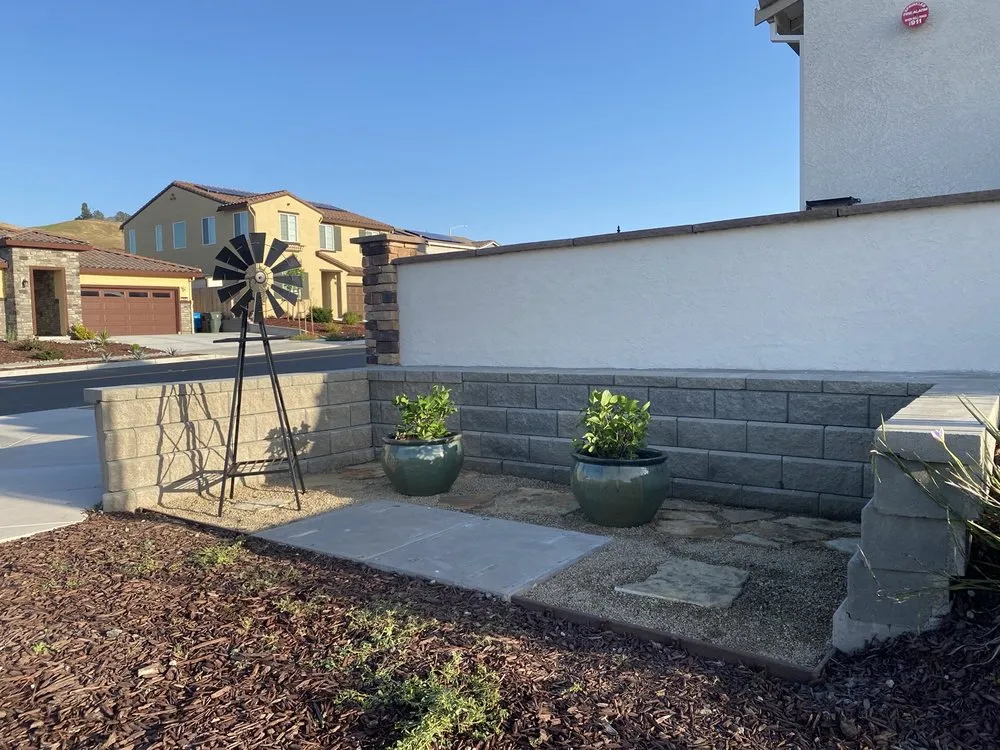 Expert yard cleanup service in Salinas, CA by Planet Earth Garden Services