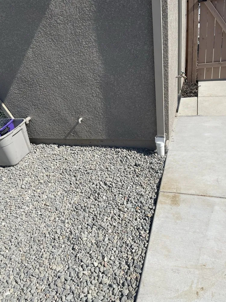 Expert lawn mowing service in Salinas, CA by Planet Earth Garden Services