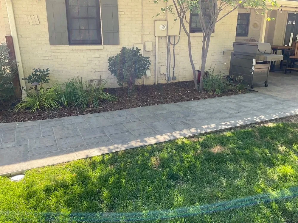 Affordable yard maintenance for beautiful yards in Littleton, CO by Planet earth landscape