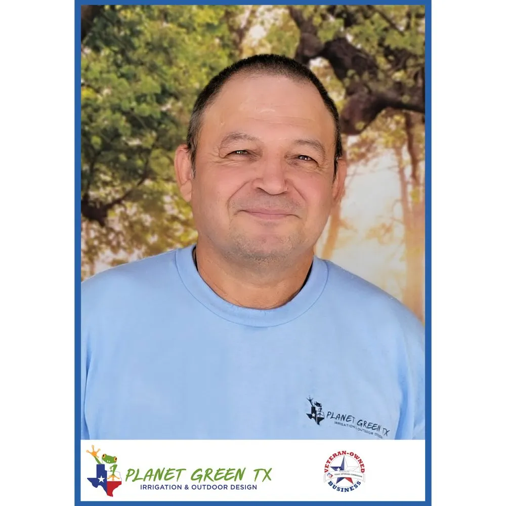 Expert yard maintenance in Conroe, TX by Planet Green