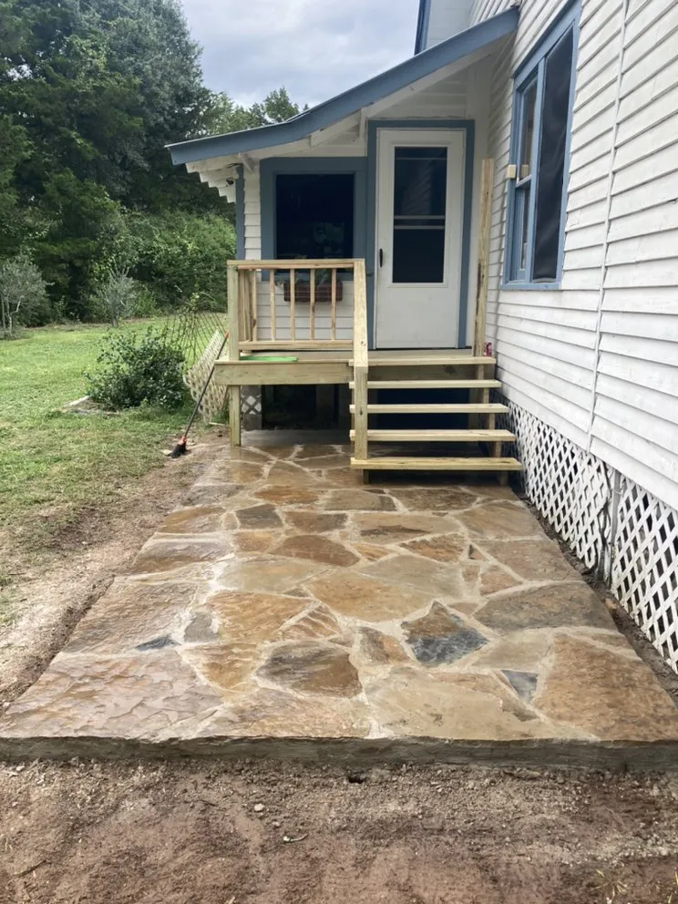 Local outdoor landscaping near you across Bellville, TX - Planet Landscape