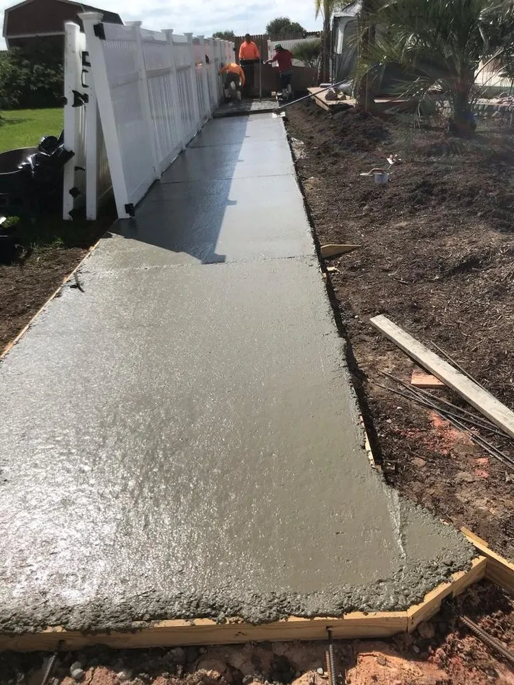 Custom landscape installation in Bellville, TX by Planet Landscape