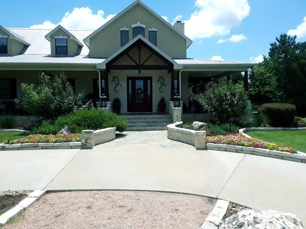 Trusted outdoor landscaping in Bellville, TX by Planet Landscape