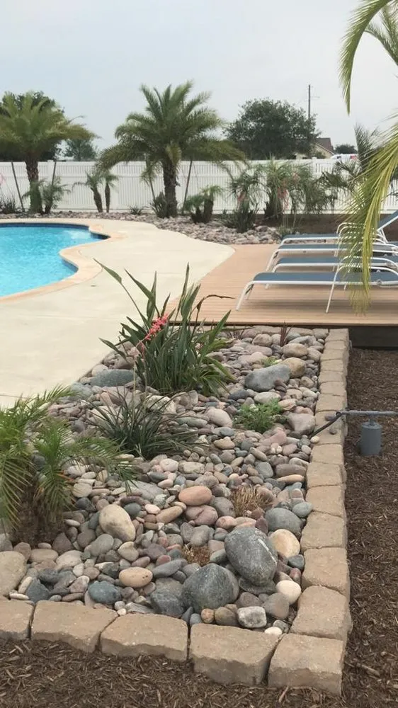 Professional lawn care service in Bellville, TX - Planet Landscape