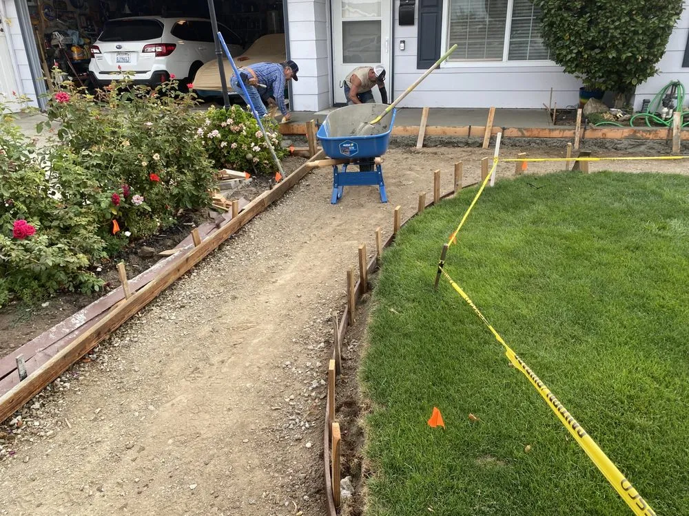 Top-rated yard maintenance in Tracy, CA by Planet Rock Landscapes
