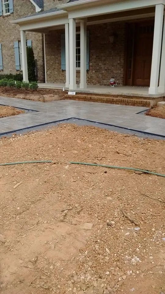 Professional yard maintenance in Powell, TN - Planet Rock Landscaping