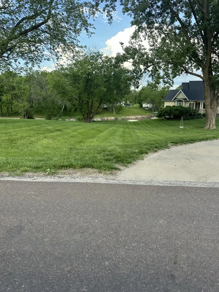 Expert lawn mowing service for homes across Cameron, MO - PlaneTurf Lawncare