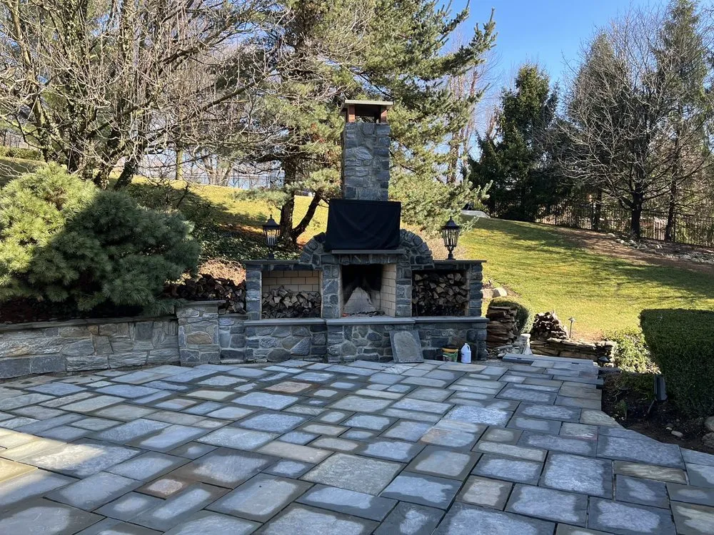 Custom lawn mowing service in Springfield, PA - Plank Brothers Landscaping